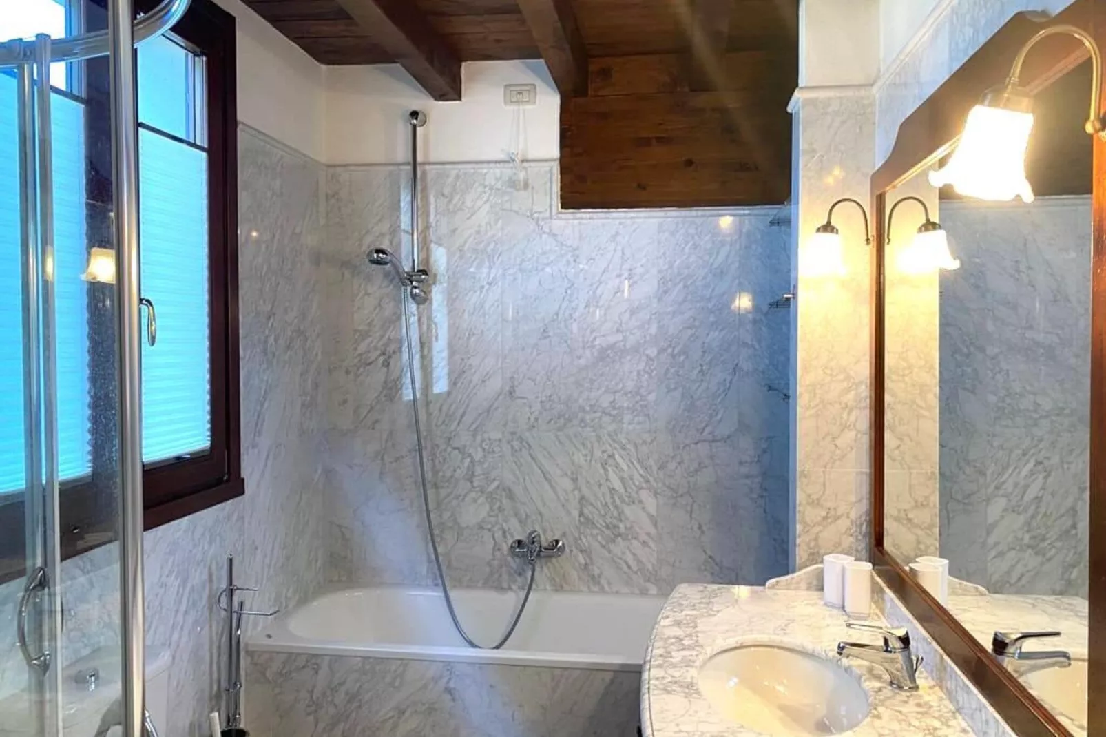 Garda Resort T6 1P Sup-Bathroom