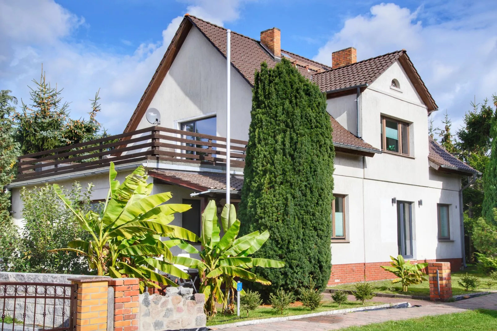 Schöne Ferienwohnung mit Terrasse-Exterior summer