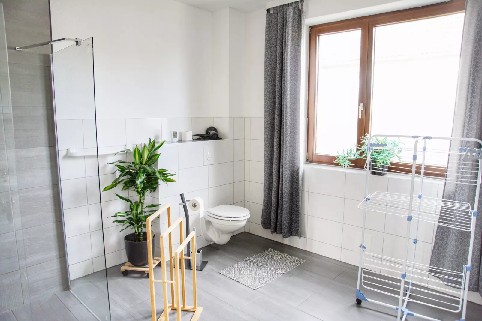 Schöne Ferienwohnung mit Terrasse-Bathroom