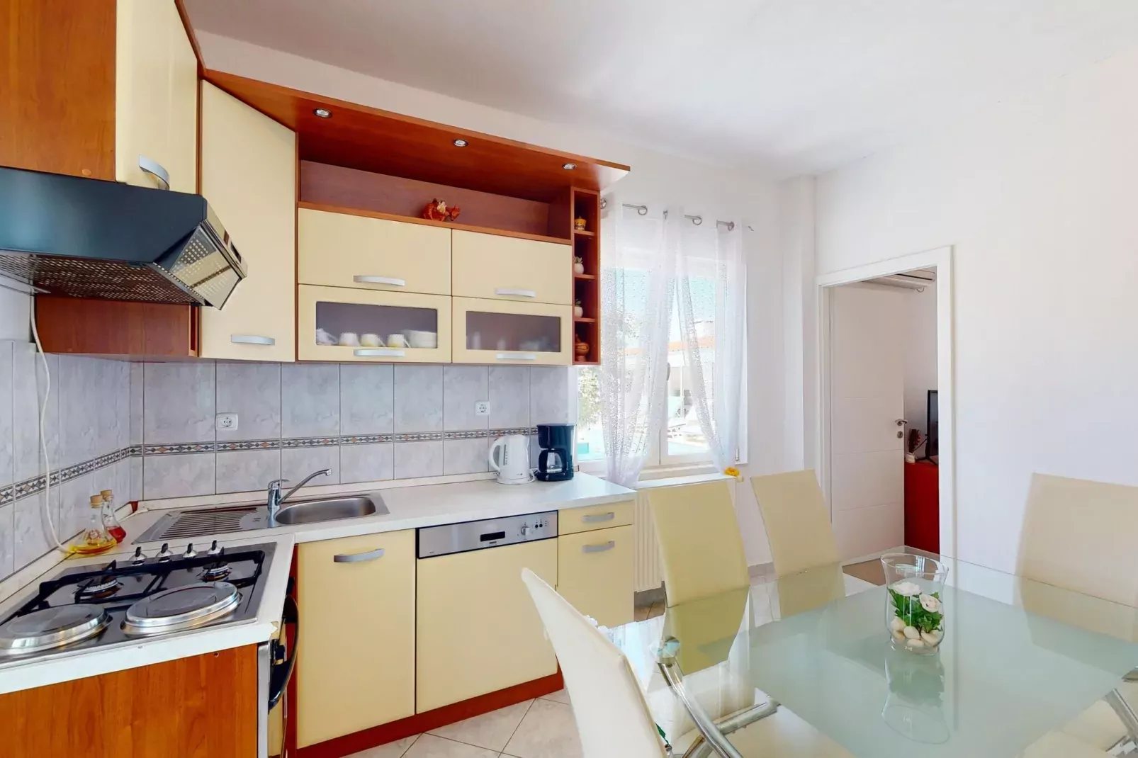 Villa Almas holiday house-Kitchen
