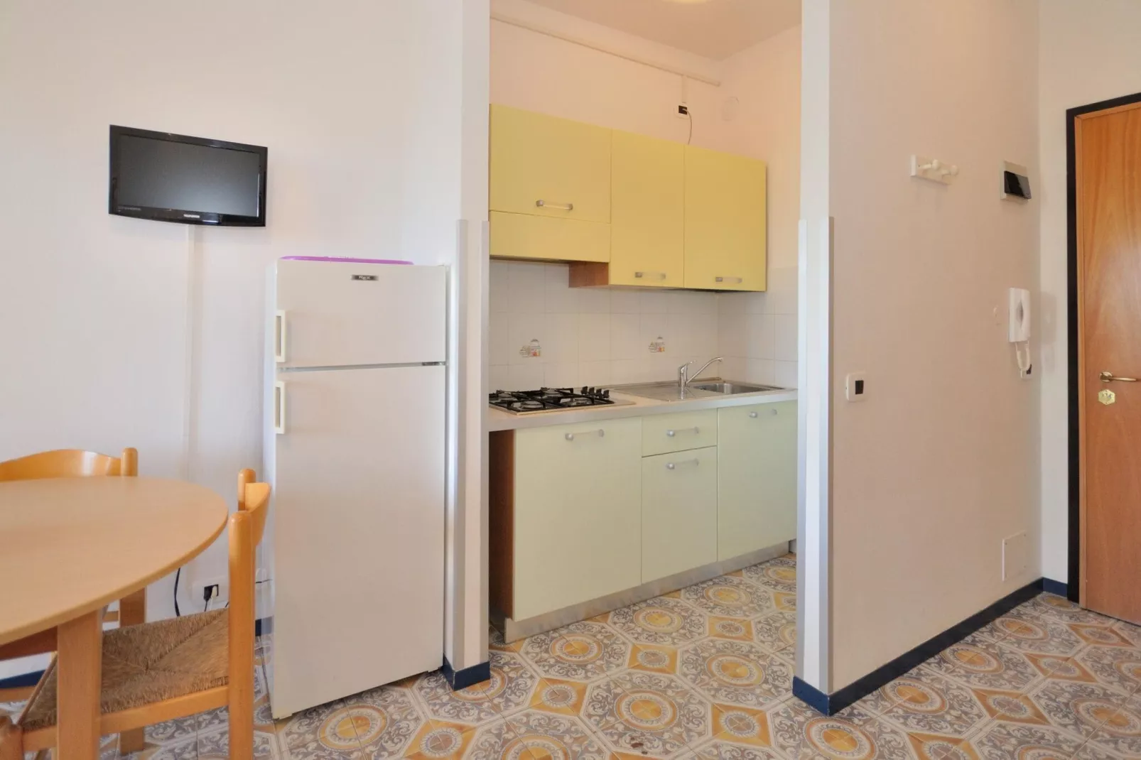 Apartments Cormoran Bibione Lido del SoleC / 42-Kitchen