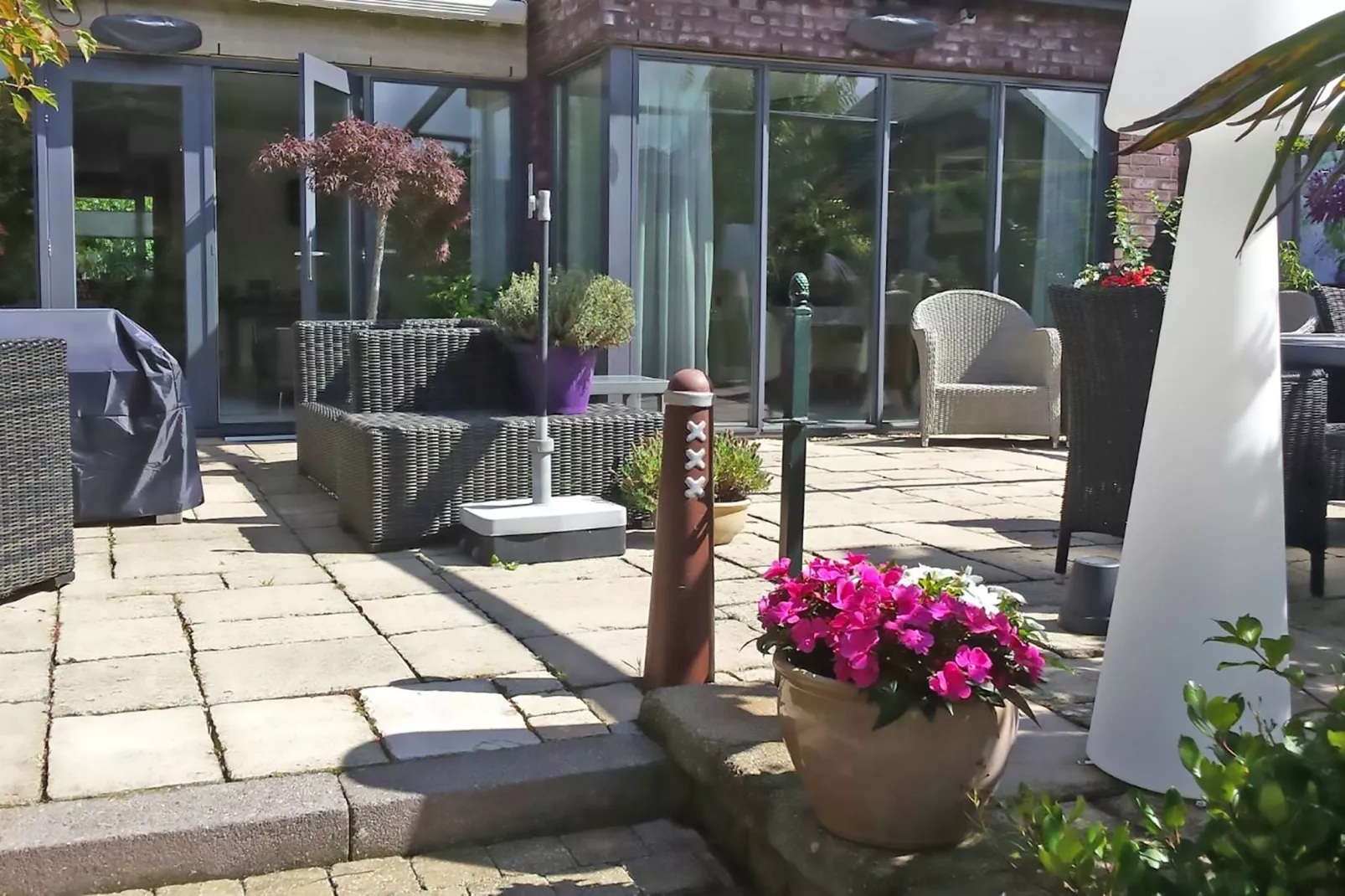 Alkmaar aan het water-Gärten Sommer