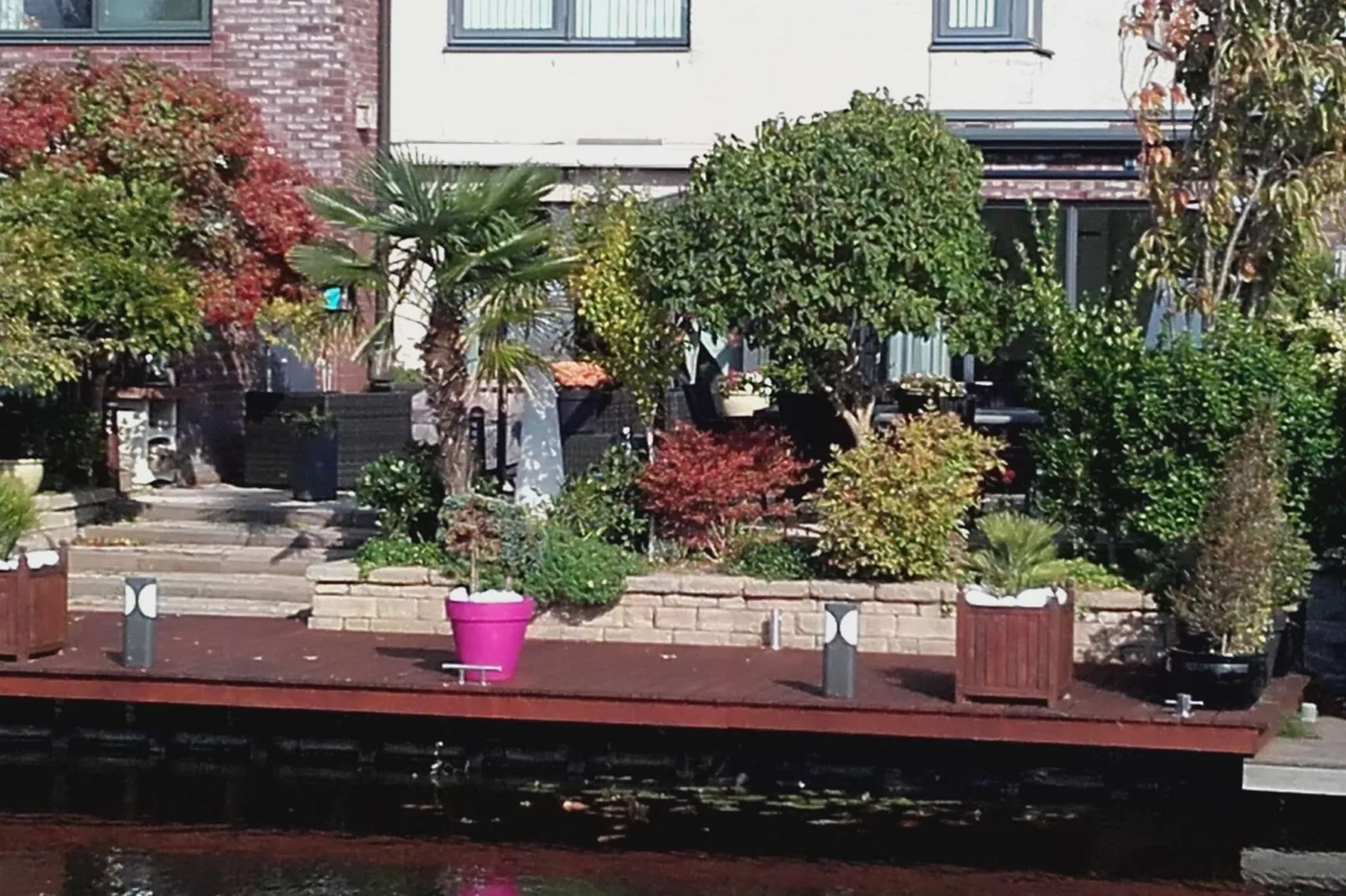 Alkmaar aan het water-Gärten Sommer