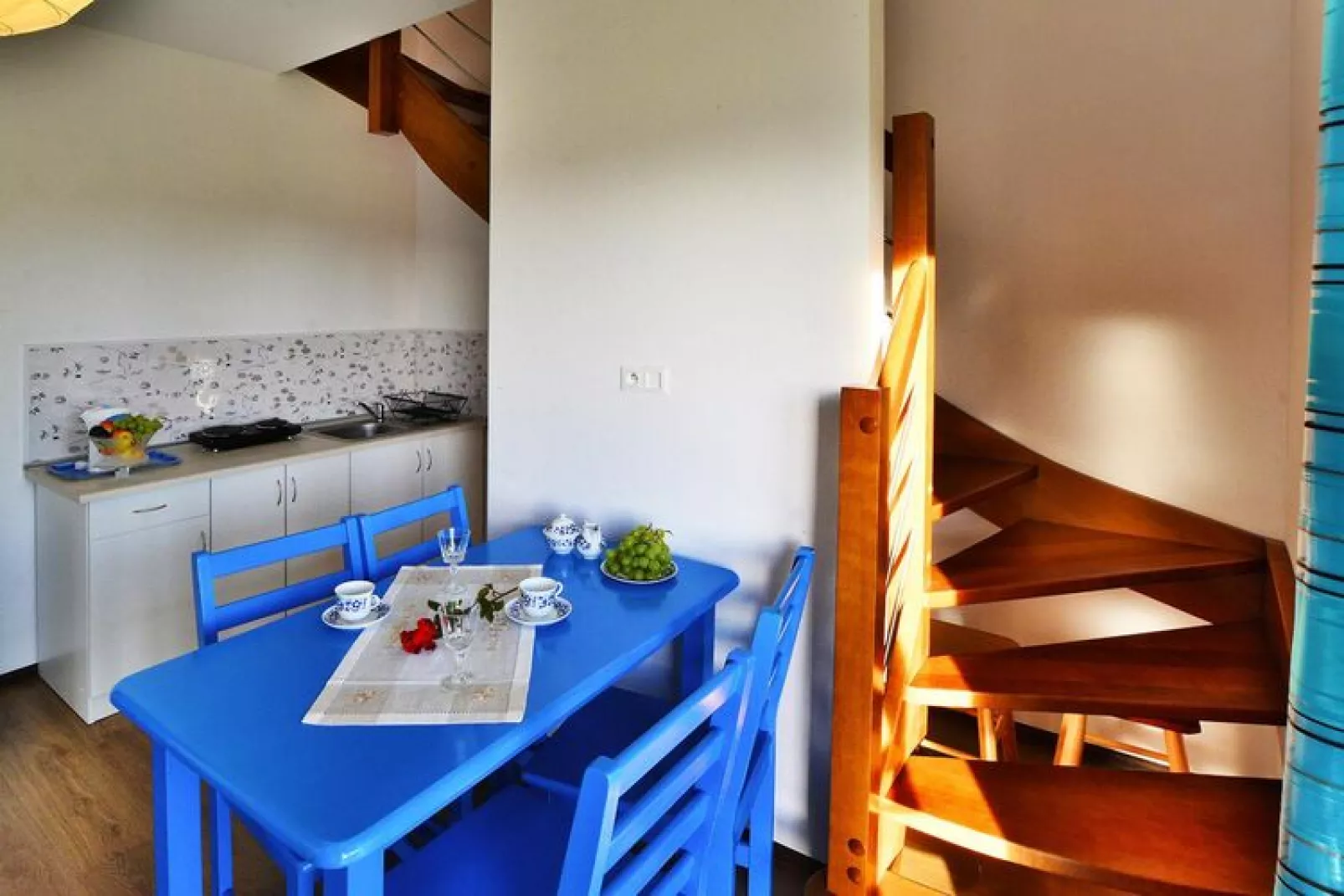 Piętrowy dom wakacyjny z tarasem 40 m2 dla 4 osób Jarosławiec-Kitchen