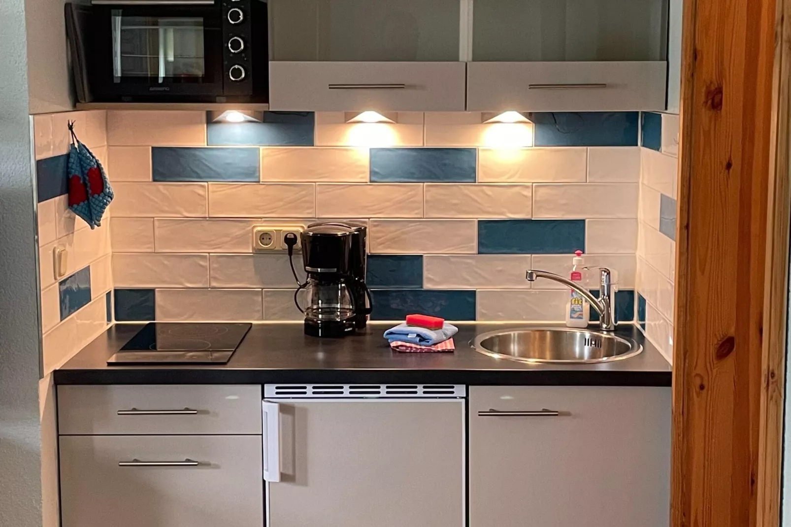 Ferienwohnung mit Leuchtturmblick-Kitchen
