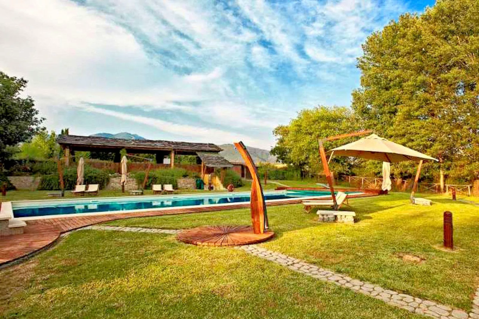 Giardino - Taverna Piccola-Gardens summer