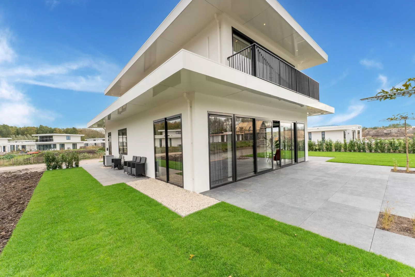 Watervilla Calore 575-Gardens summer