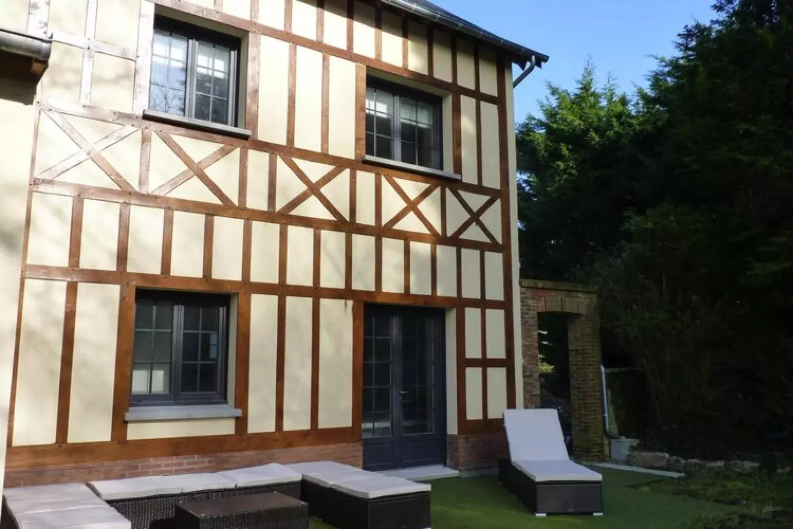 Semi-detached house Rieux - 12 pers-Außenbereich Sommer