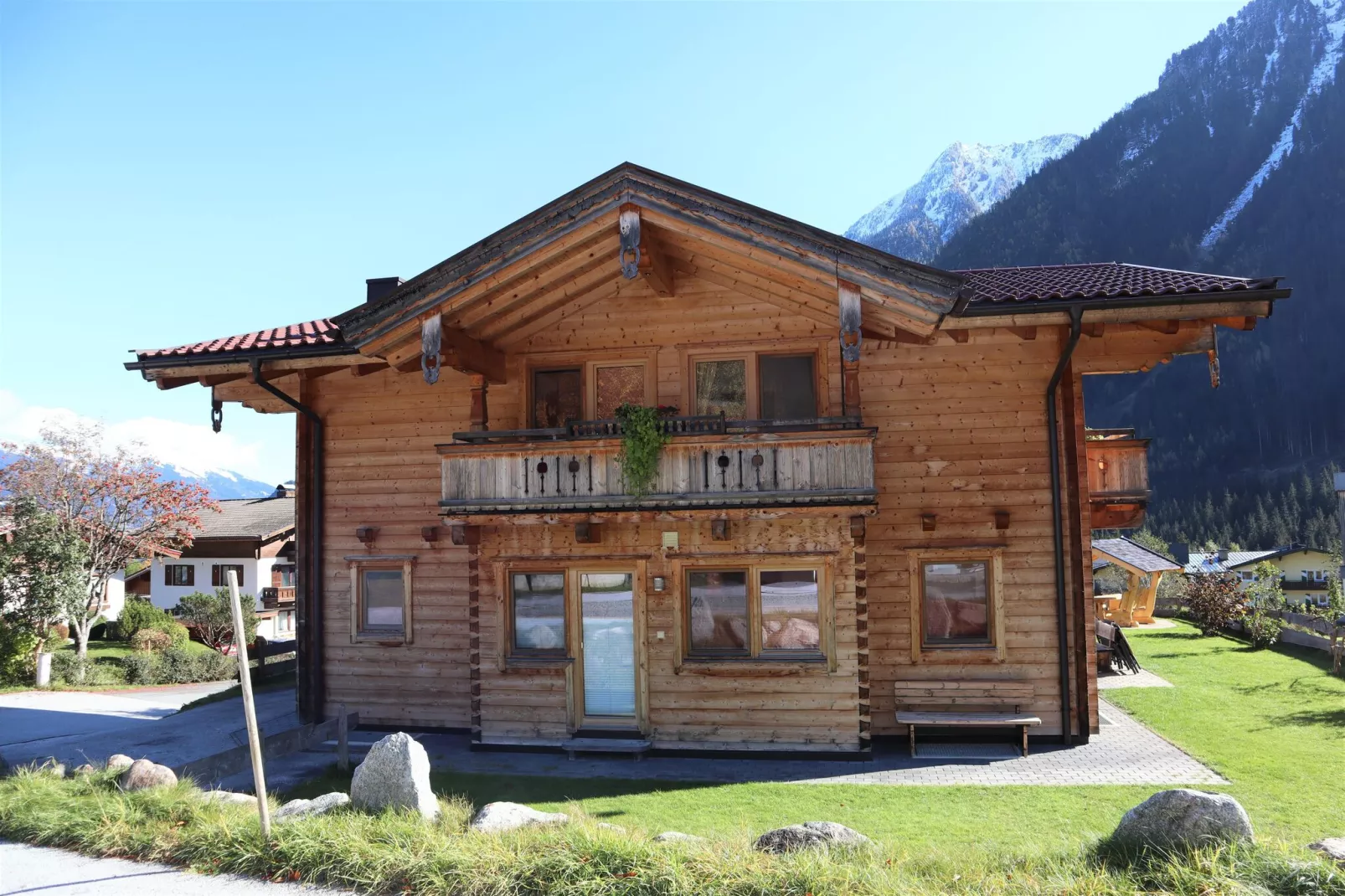 Chalet Wasserfall-Exterior summer