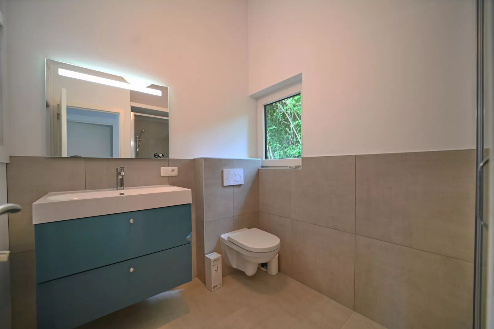 Rabais 57-58-Bathroom