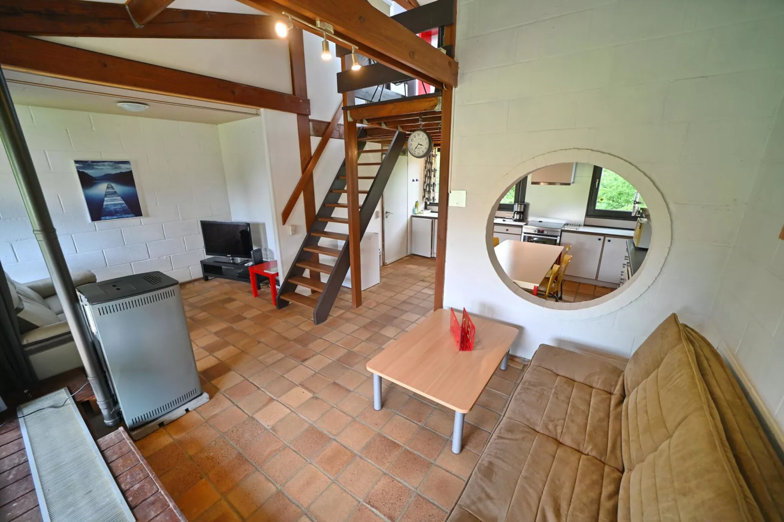 HORLES 114-Living room