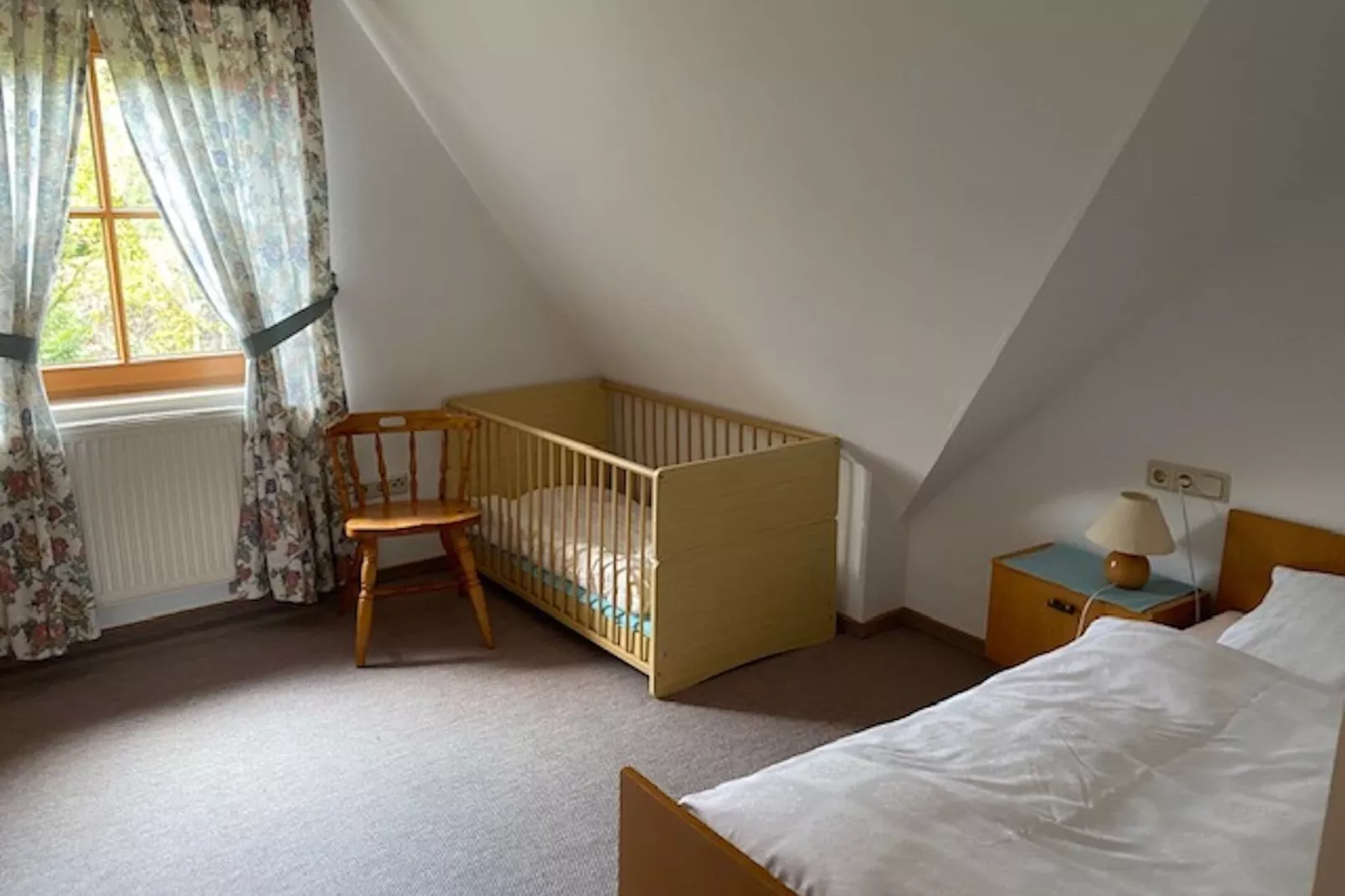 Burgblick-Schlafzimmer