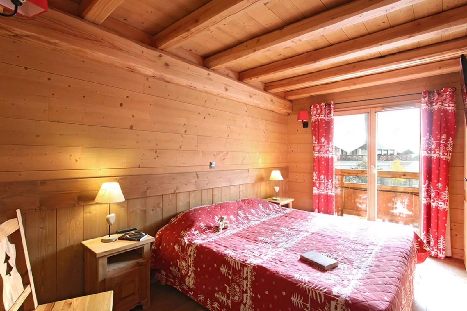 Chalet Le Loup Lodge-Bedroom