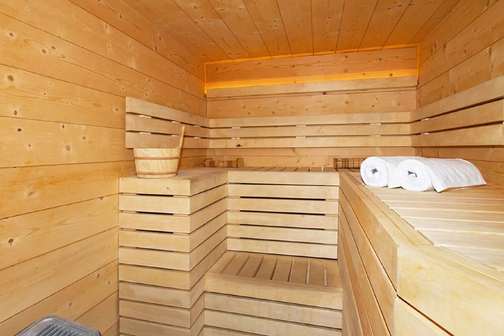 Chalet Le Loup Lodge-Wellness