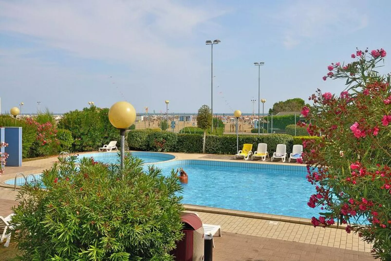 Residence Luxor Bibione SpiaggiaB / 41-Pool
