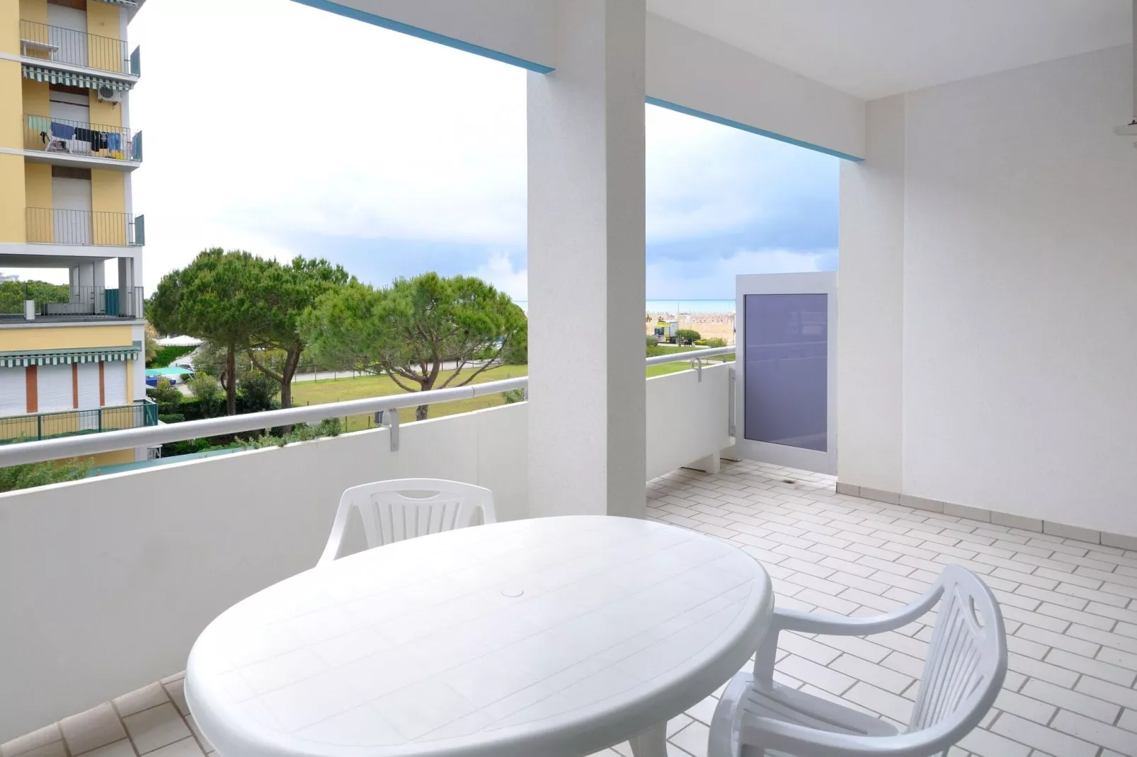 Residence Luxor Bibione SpiaggiaB / 41-Terrace balcony