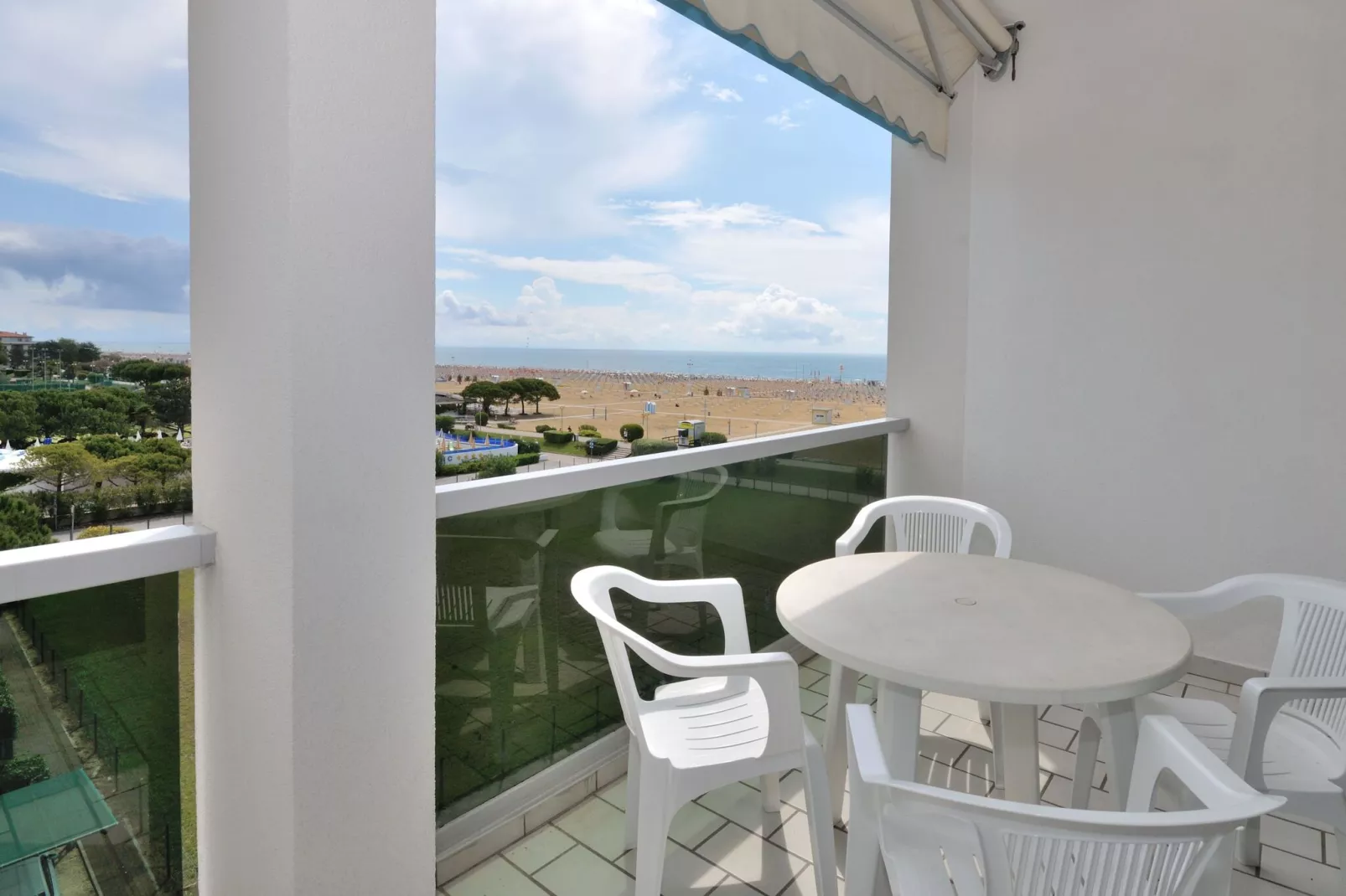 Residence Luxor Bibione SpiaggiaB / 41-View summer