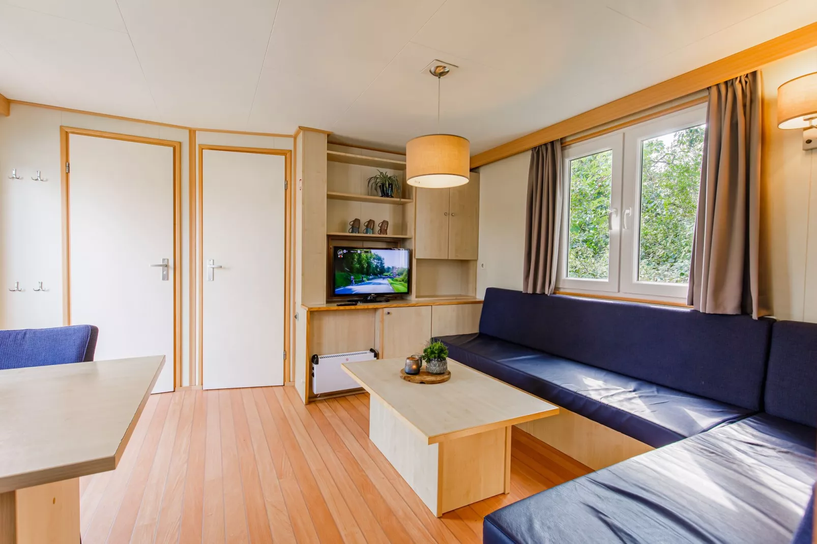 Vakantiepark Leukermeer 4-Living room
