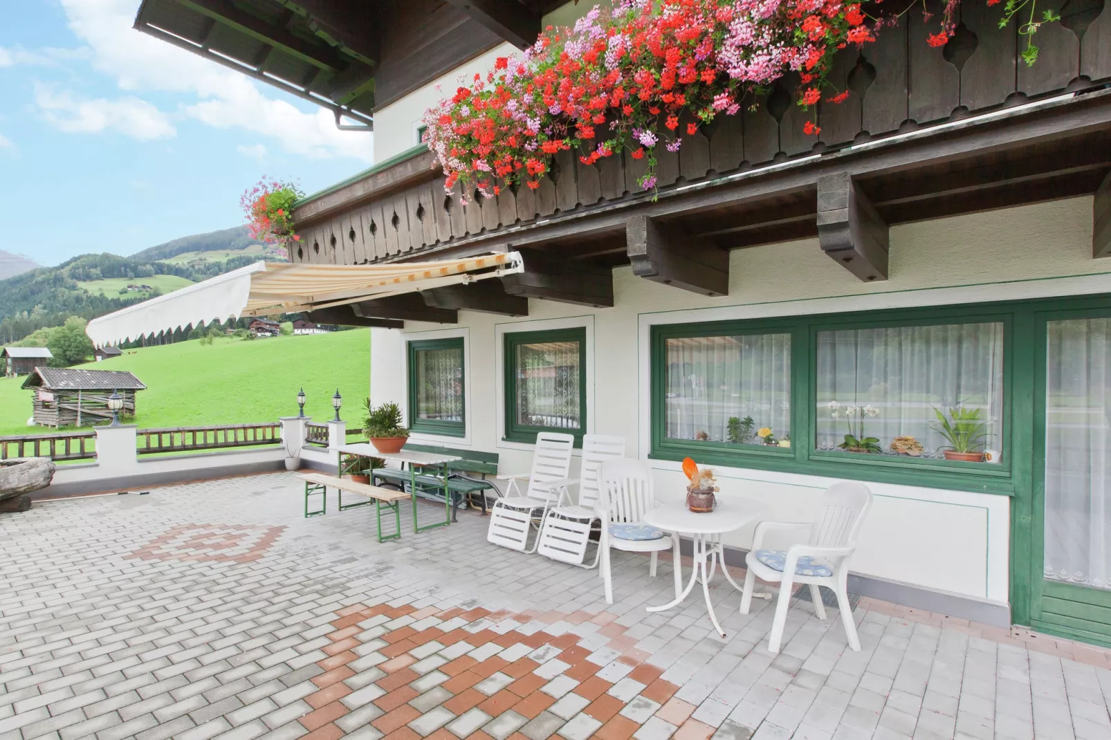 Steger-Terrace balcony
