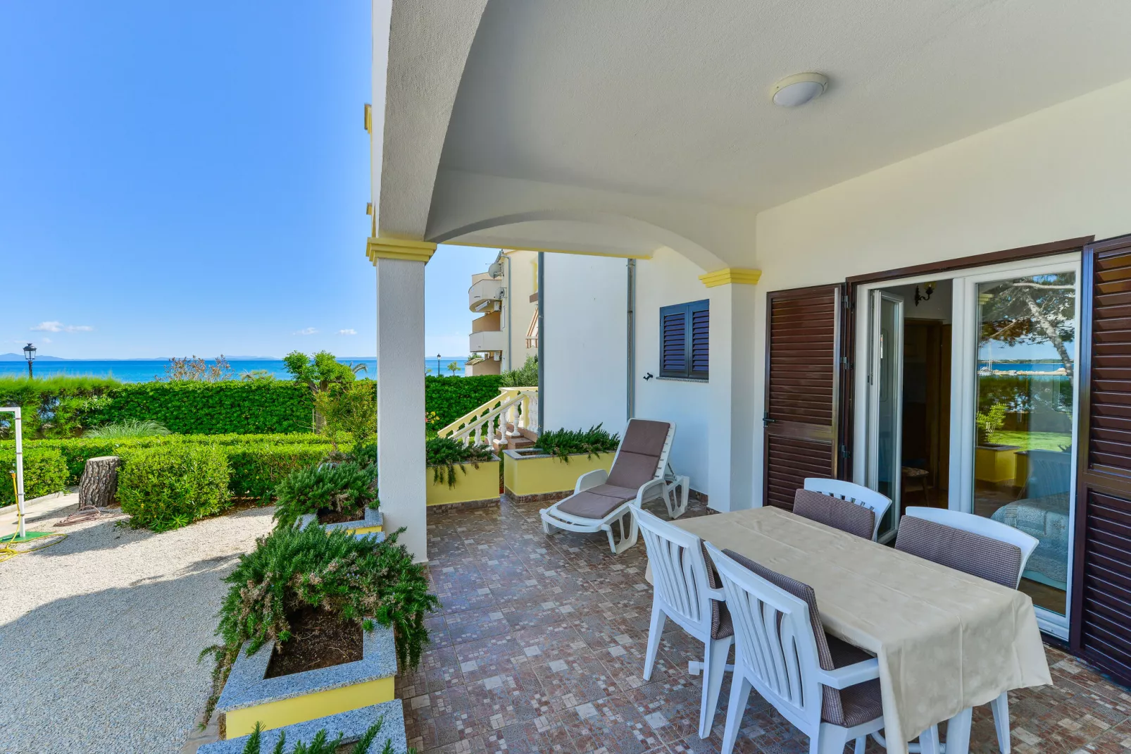 Apartments im Haus Liveric, Vir-A4 EG (AP3)-Terrace balcony
