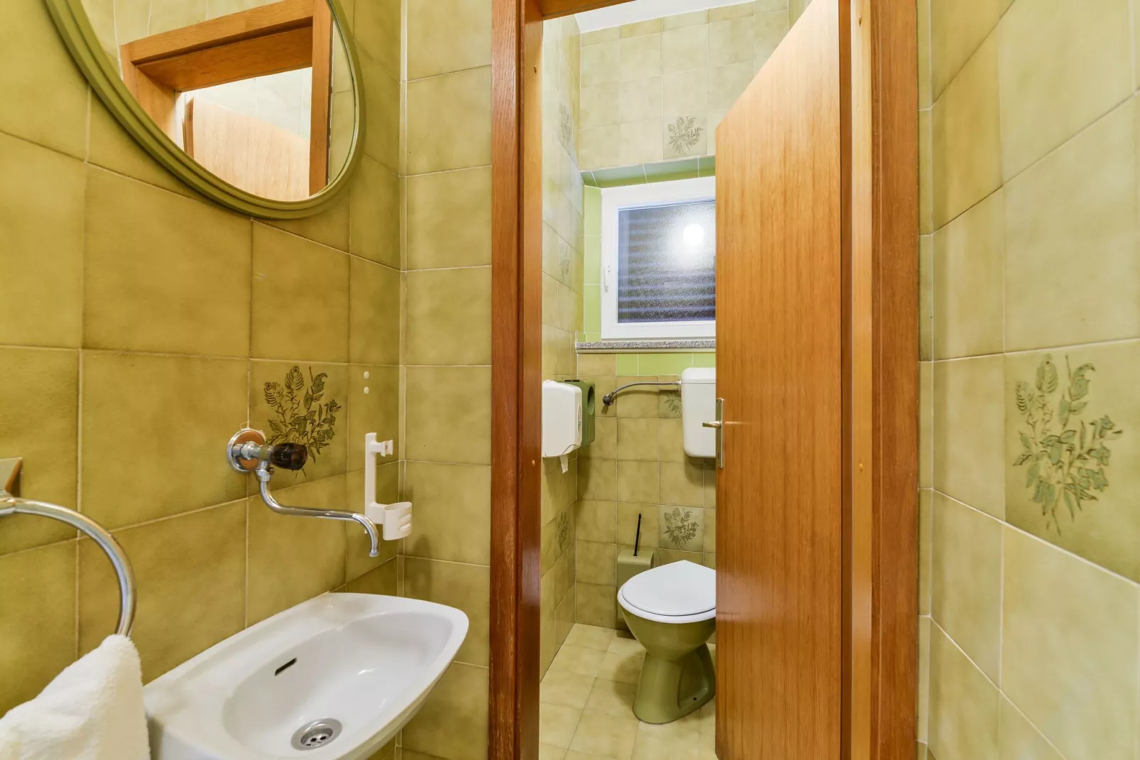 Apartments im Haus Liveric Vir-A6A-6 AP2-Bathroom