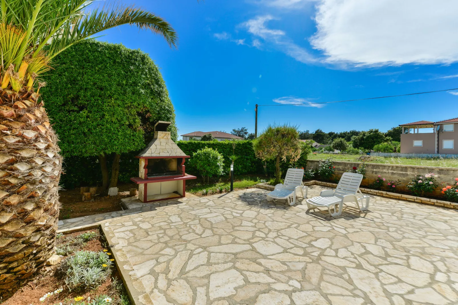 Apartments im Haus Liveric, Vir-A6B-4 (AP4)-Gardens summer