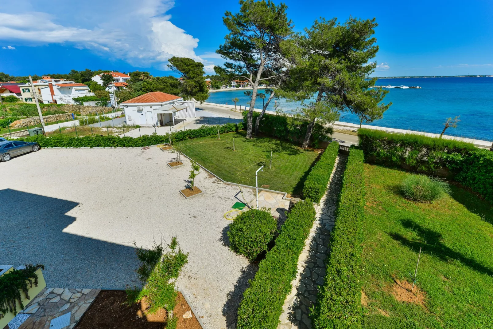 Apartments im Haus Liveric, Vir-A6B-4 (AP4)-Gardens summer