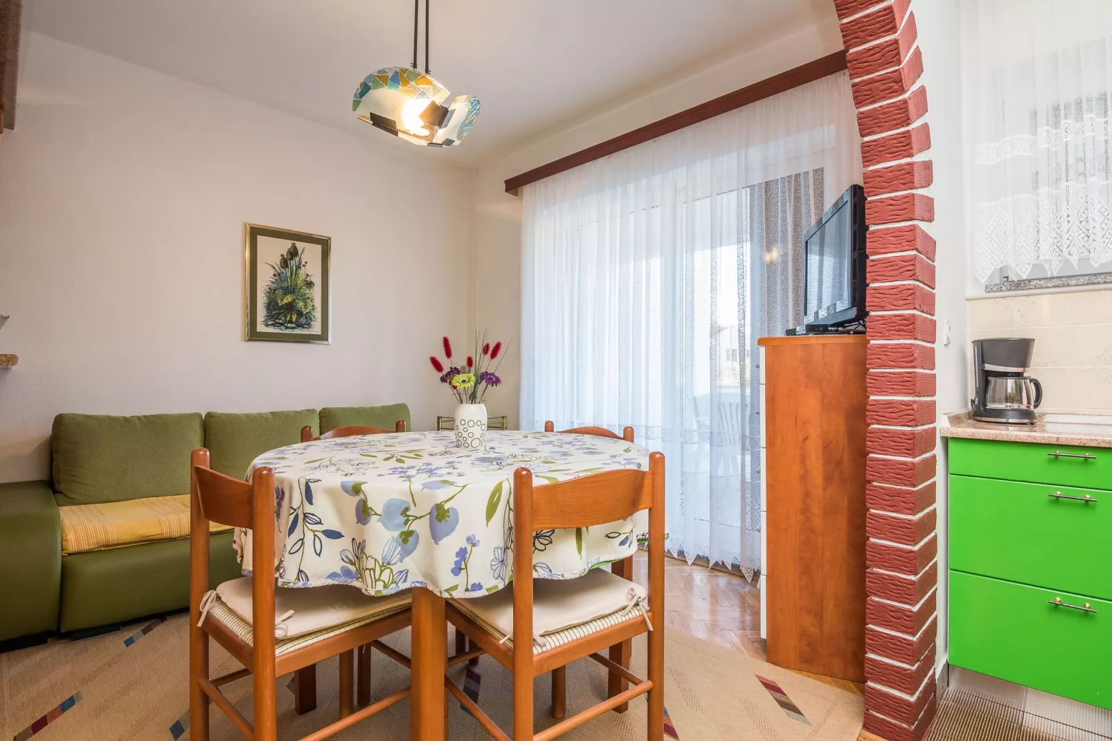 Apartments im Haus Liveric Vir-A6B-6 AP4-Dining room