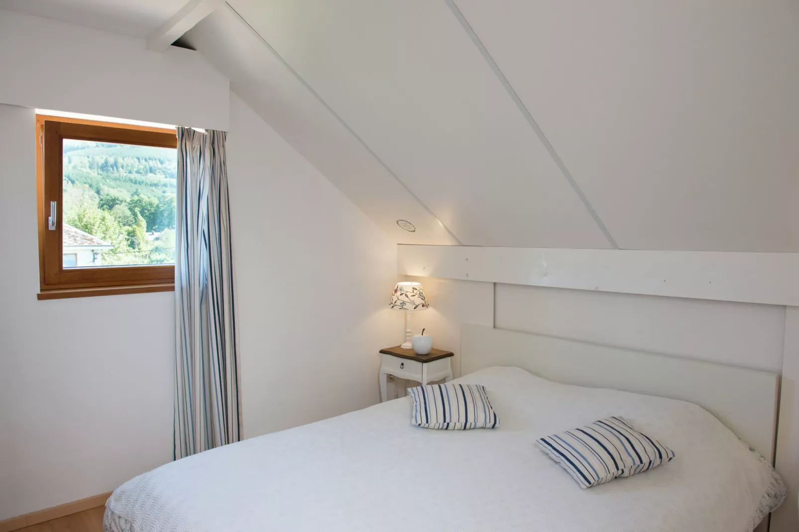 Ny des anges-Bedroom