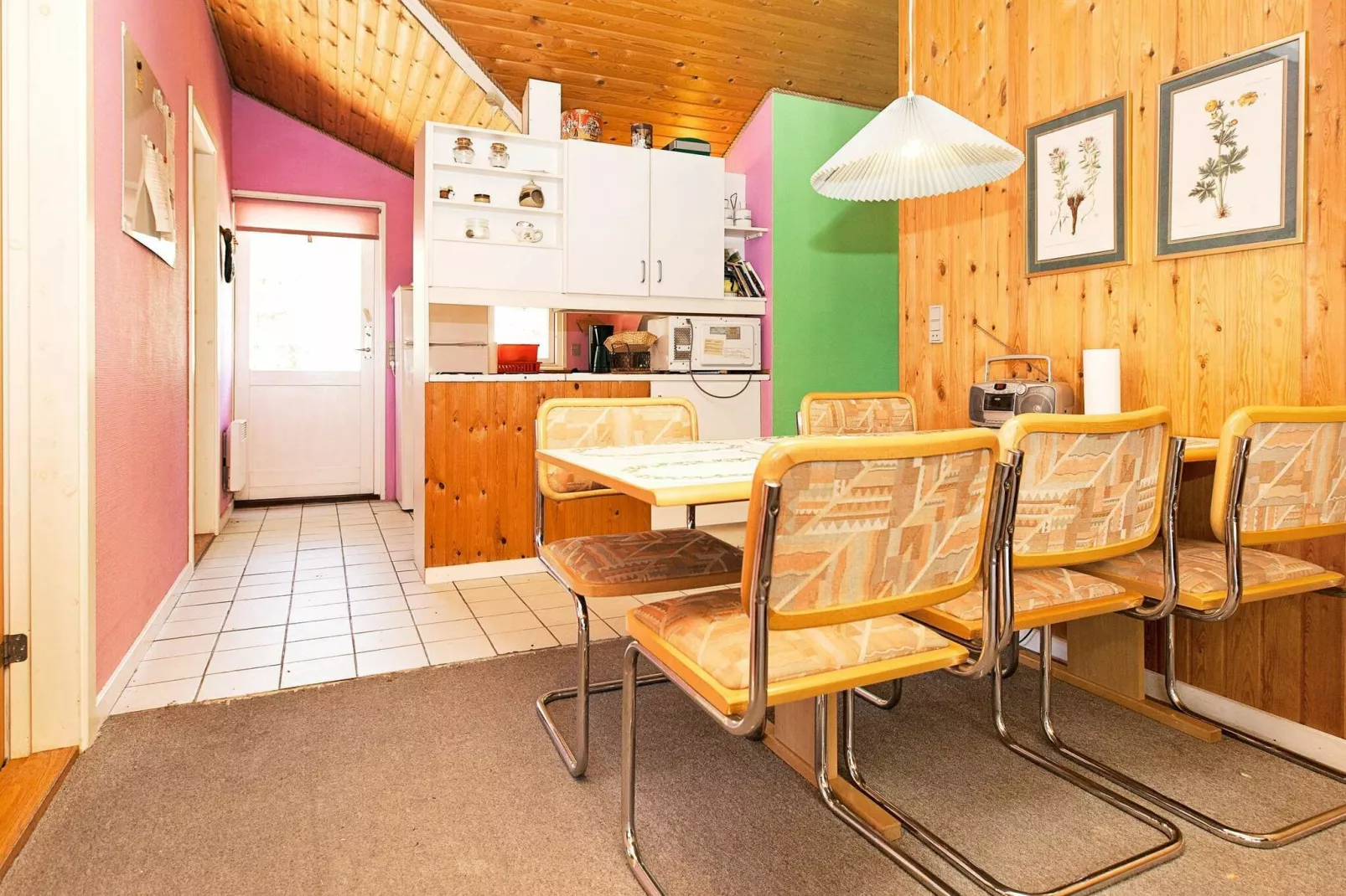 Tranquil Haven near Beach - By Traum Ferienwohnungen-Indoor