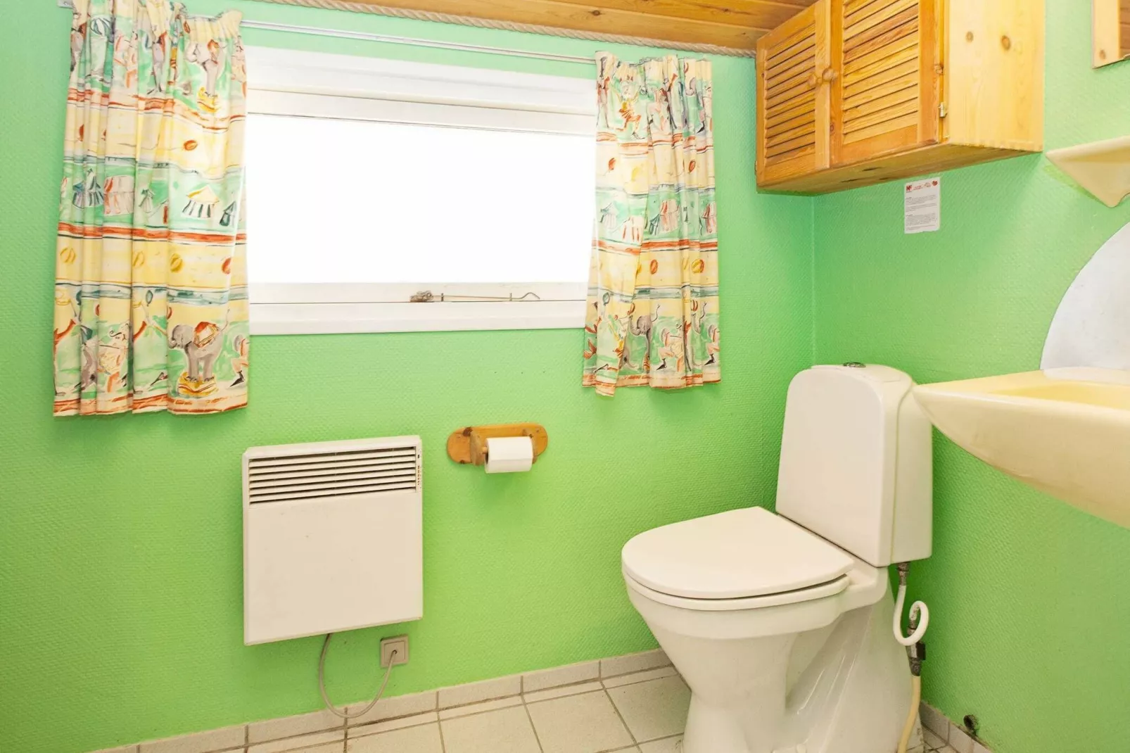 Tranquil Haven near Beach - By Traum Ferienwohnungen-Indoor