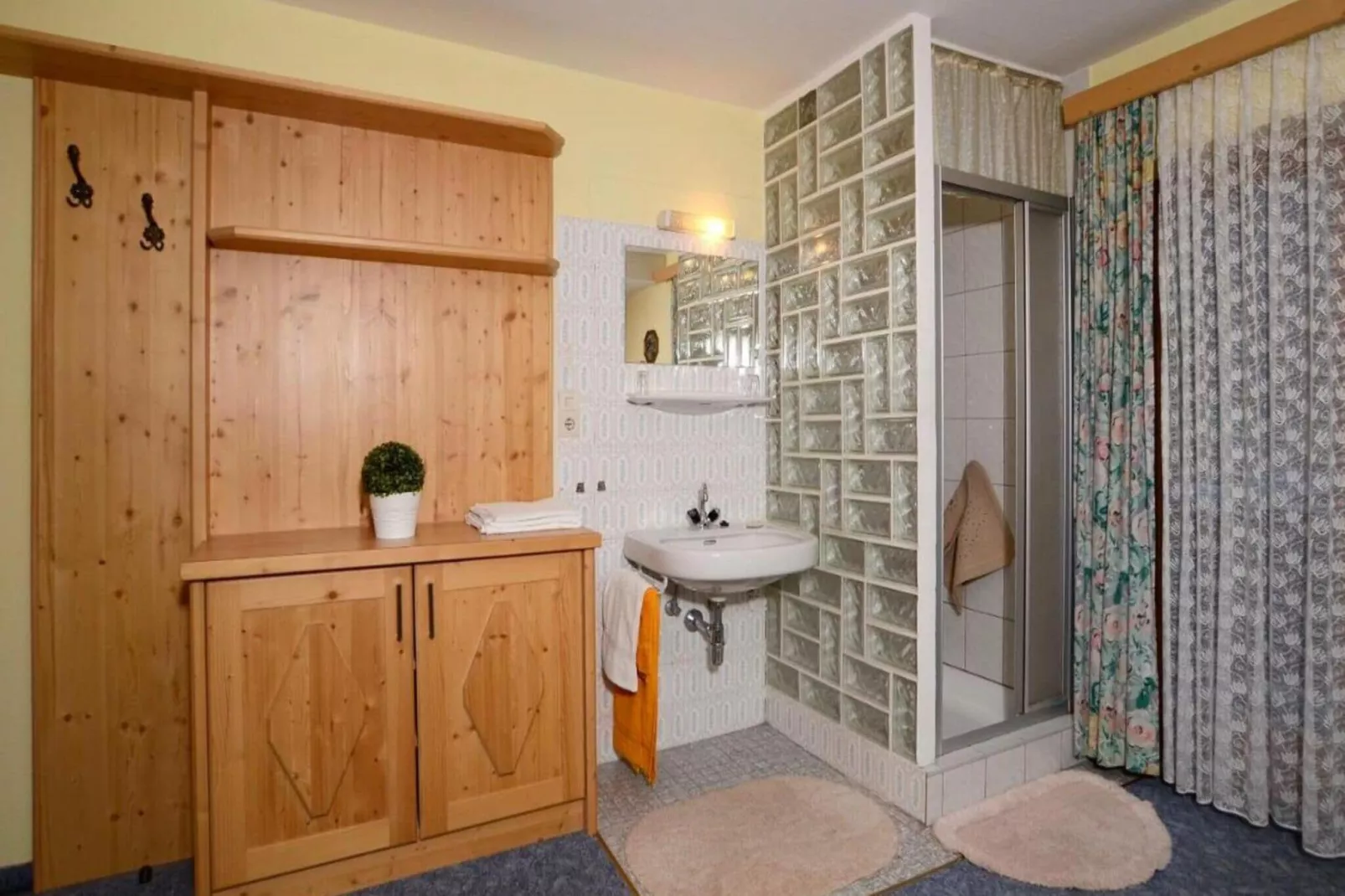 Apartmenthaus Nußbaumer-Bathroom