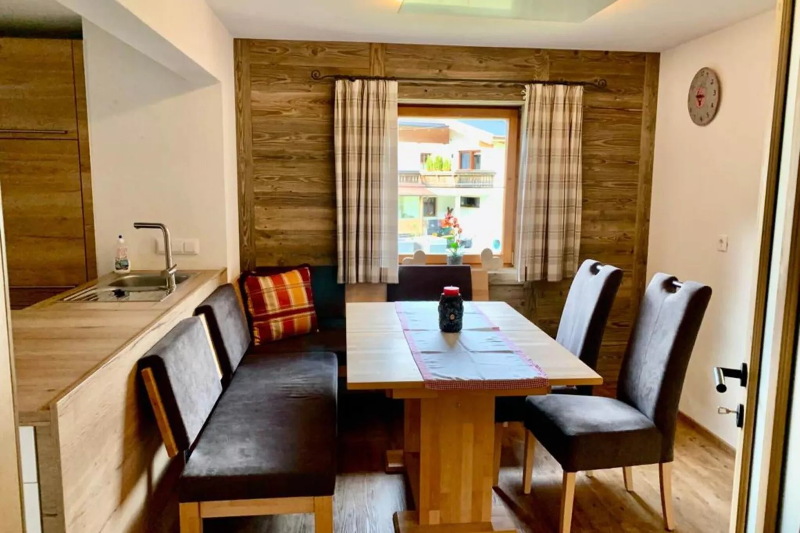 Apartment Hollaus-Esszimmer