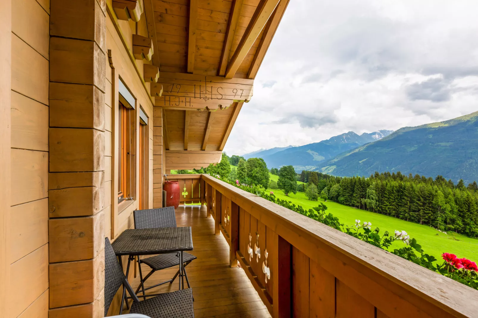 Entleitenhof L-Terrassenbalkon