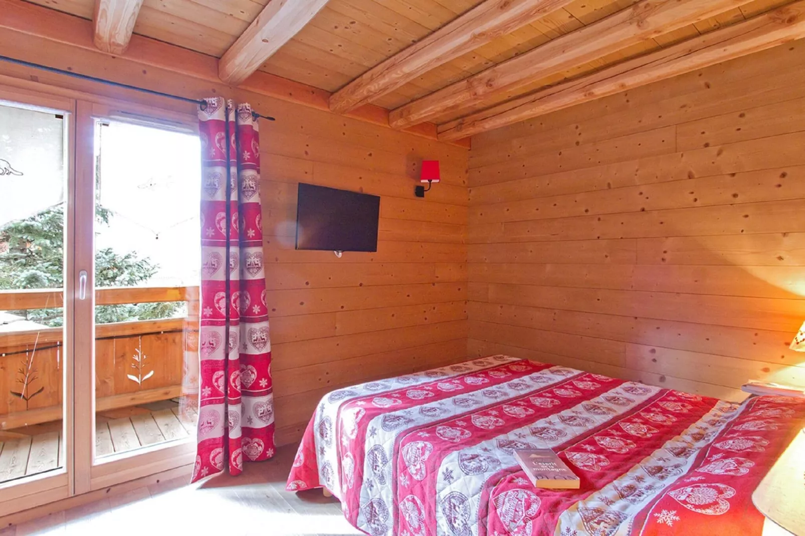 Chalet Le Renard Lodge-Bedroom