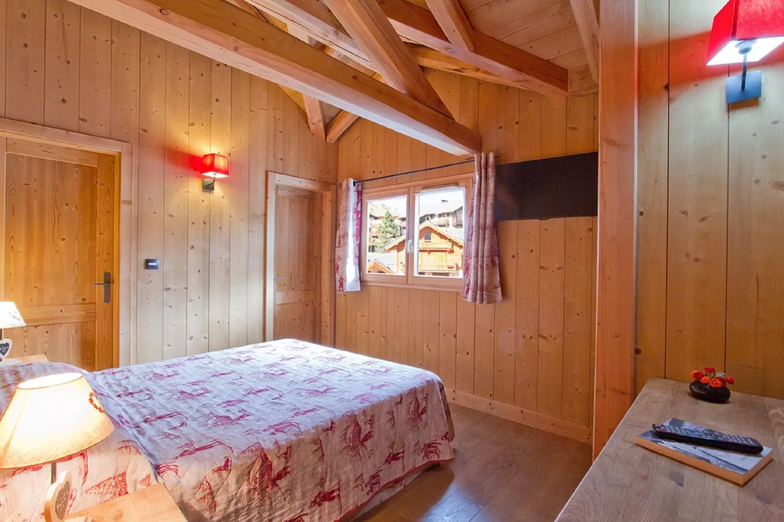 Chalet Le Renard Lodge-Bedroom