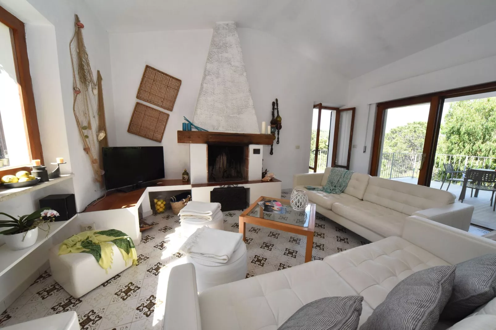 Villa Alexa-Living room