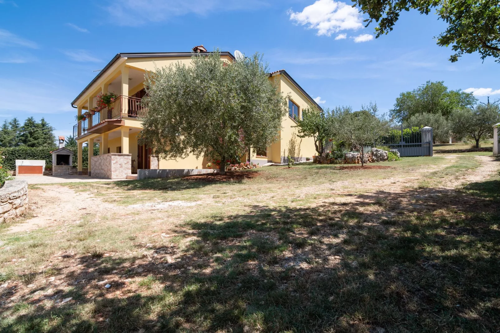 Apartment Korta-Exterior summer