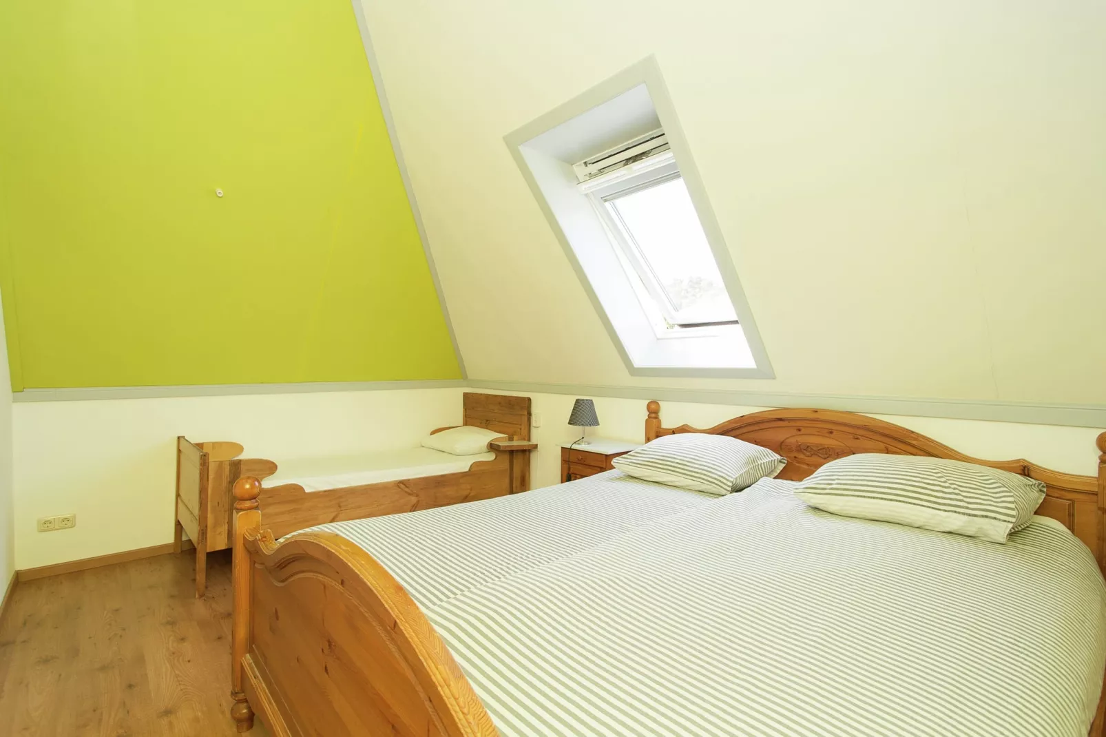 Hoeve Stolpwijk-Schlafzimmer