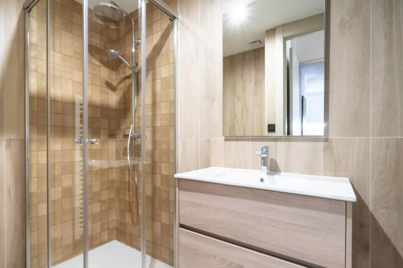 NATUSliving Benasque H-Bathroom