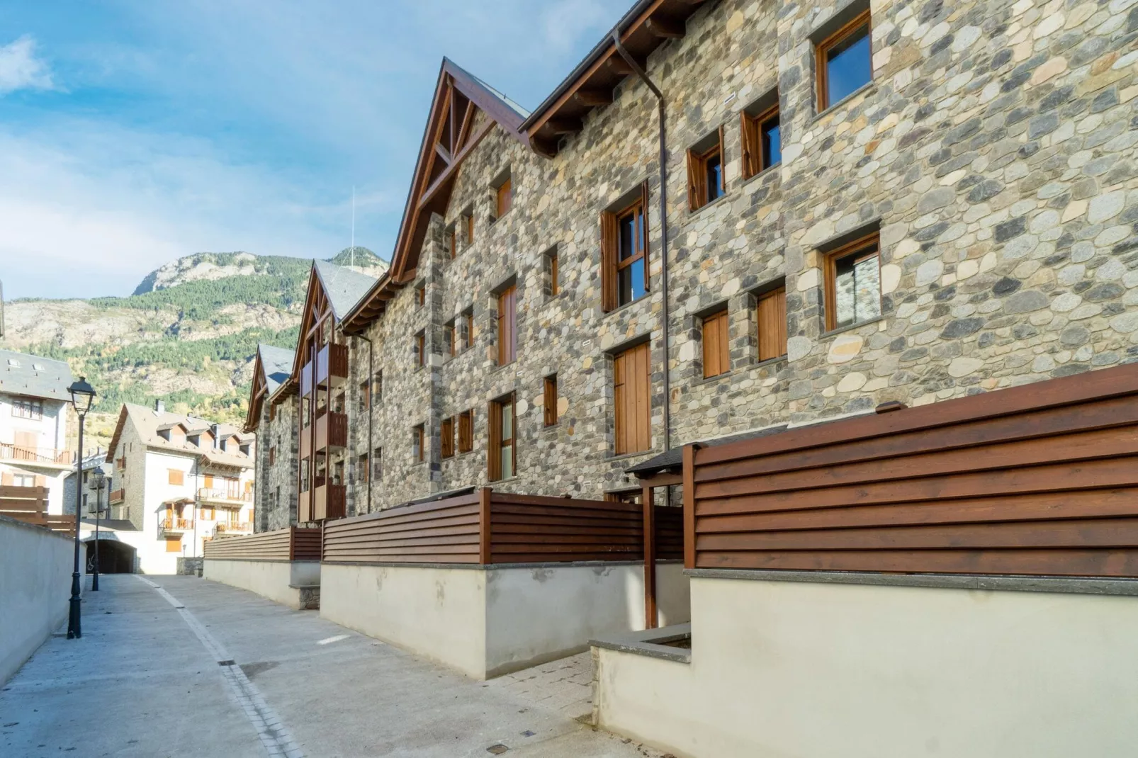 NATUSliving Benasque H-Exterior summer