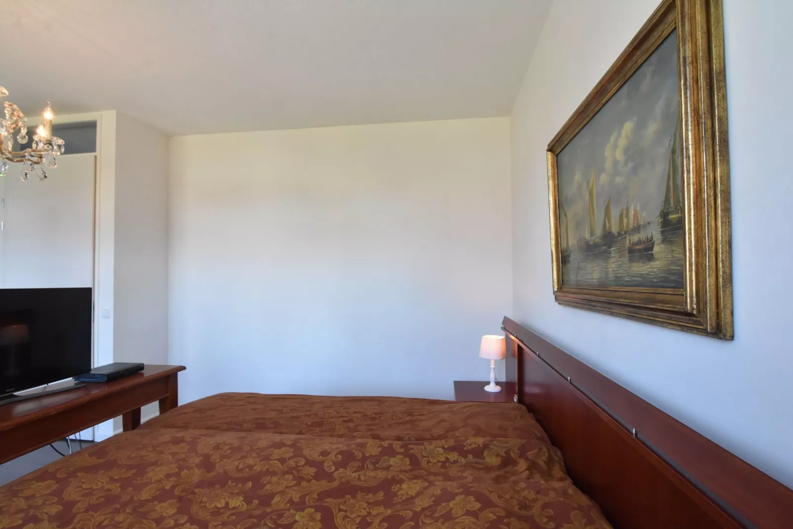 Modern Limmen-Bedroom