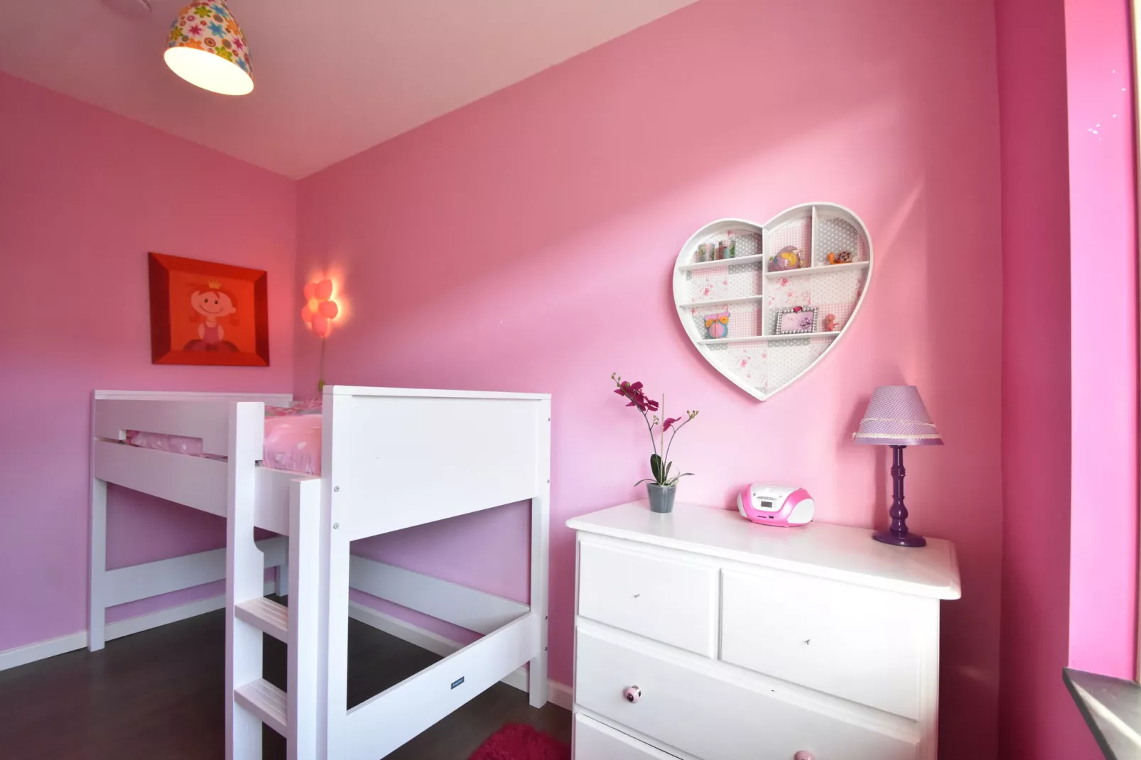 Modern Limmen-Bedroom