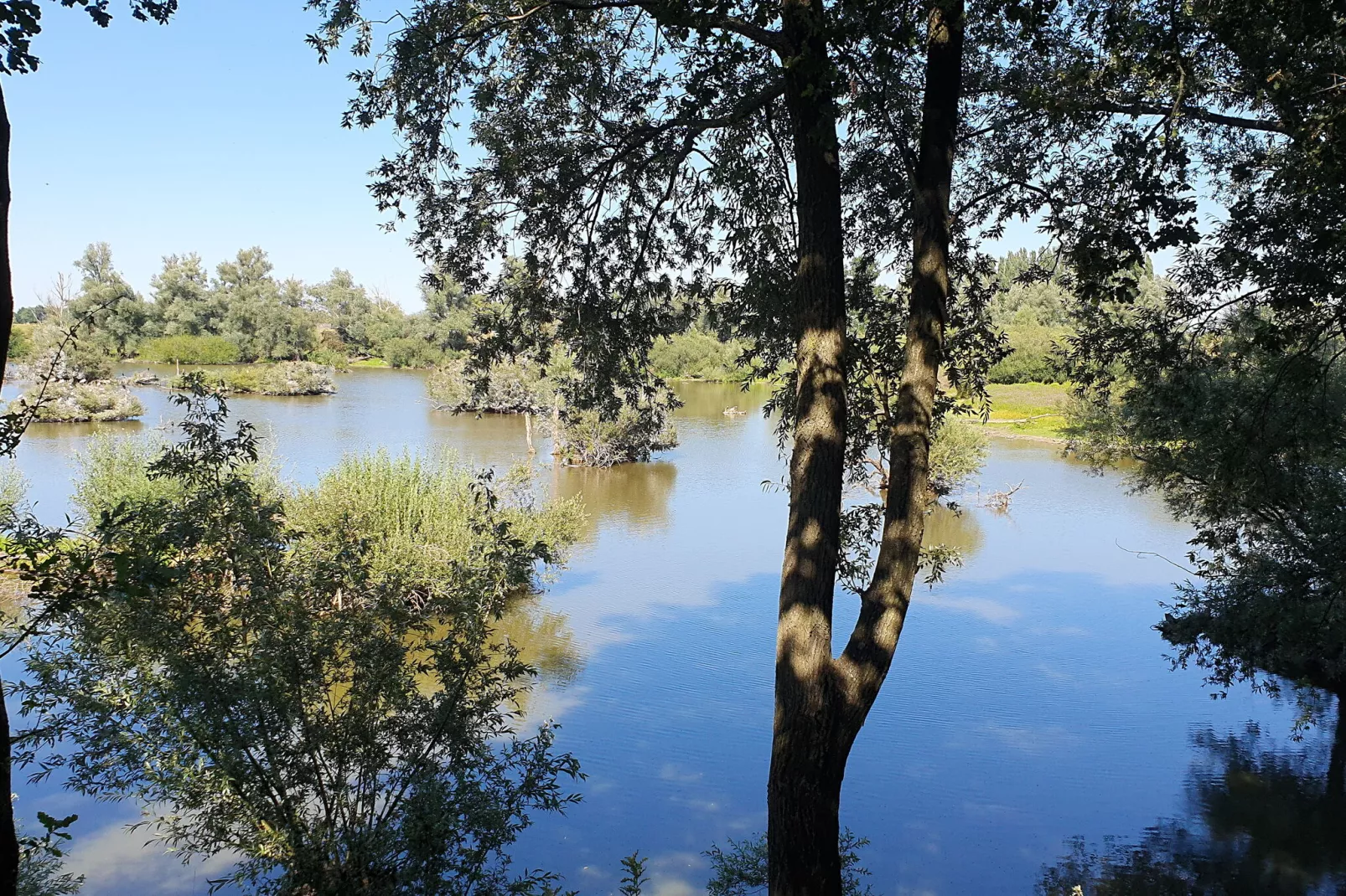 Landelijk Utrecht-Areas within 20km in summer