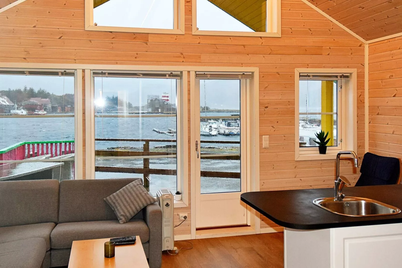6 person holiday home in MÅLØY-By Traum-Indoor