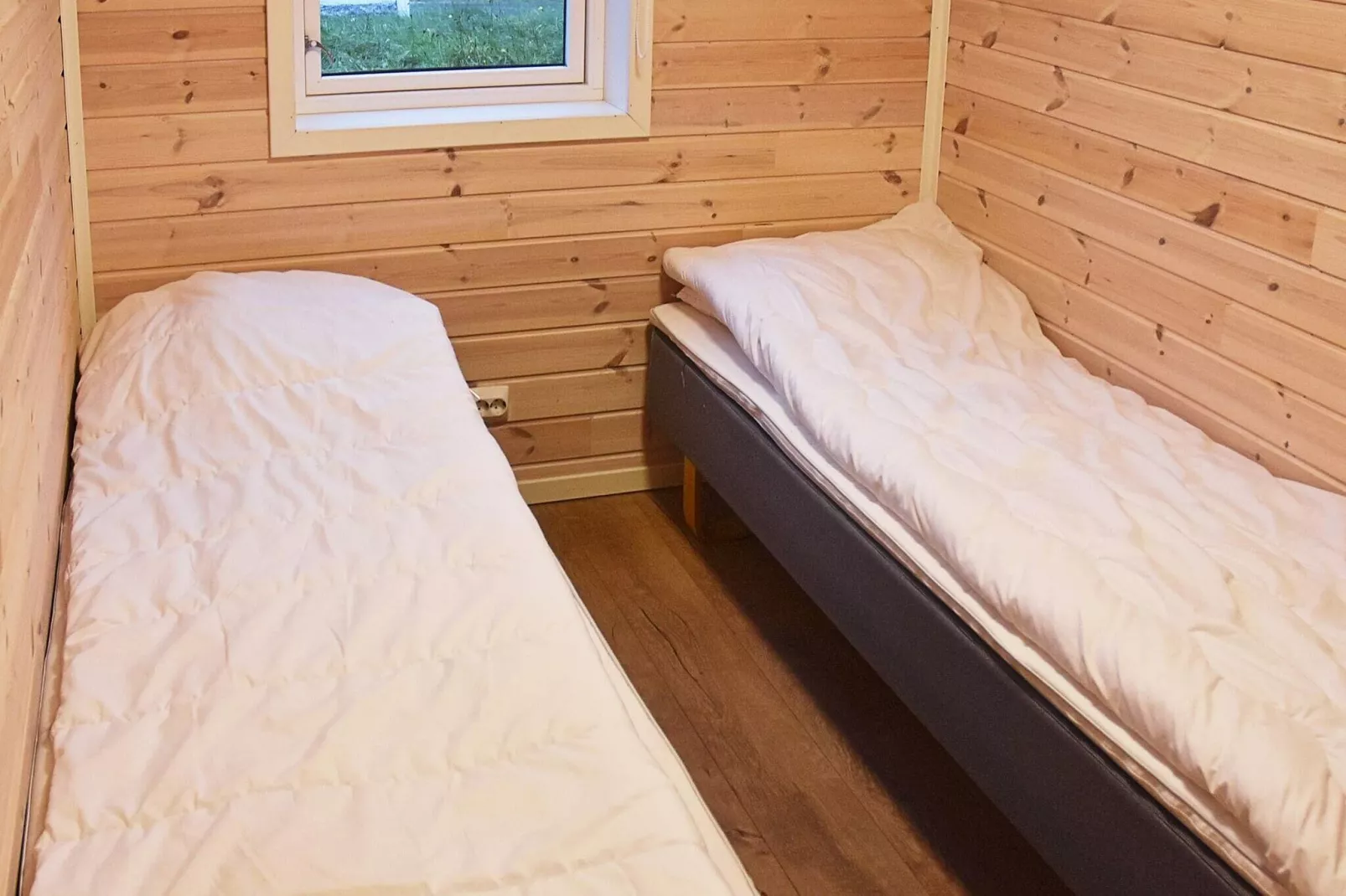6 person holiday home in MÅLØY-By Traum-Indoor