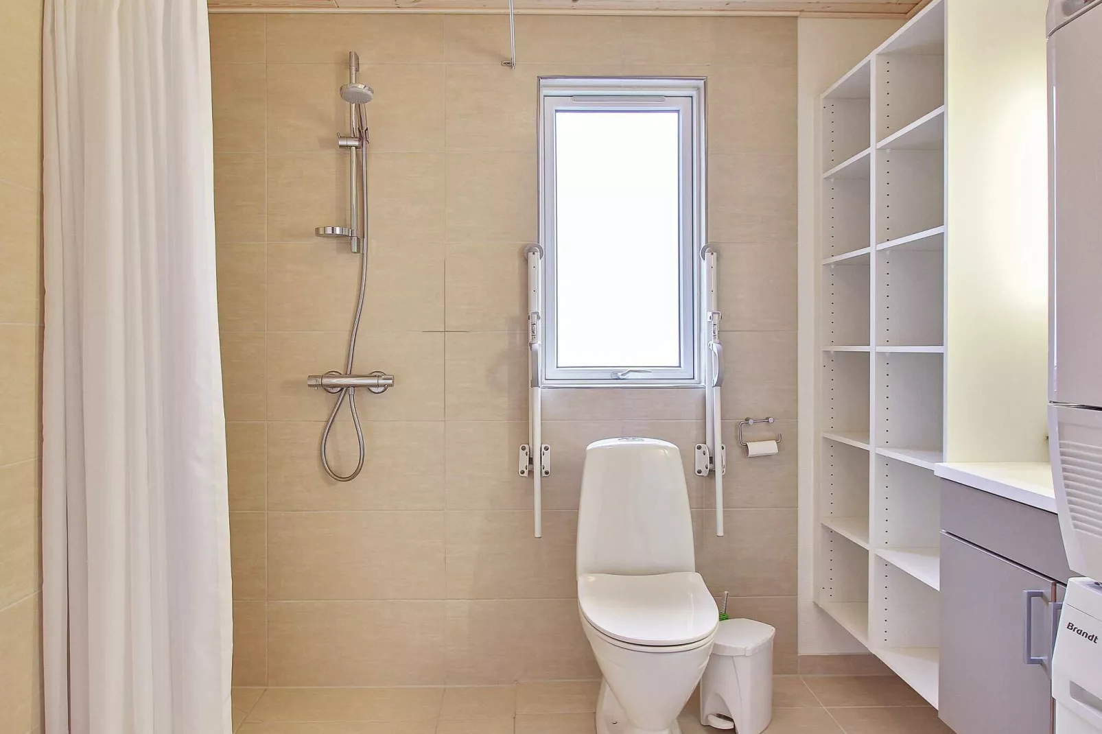 18 person holiday home in Henne-Indoor