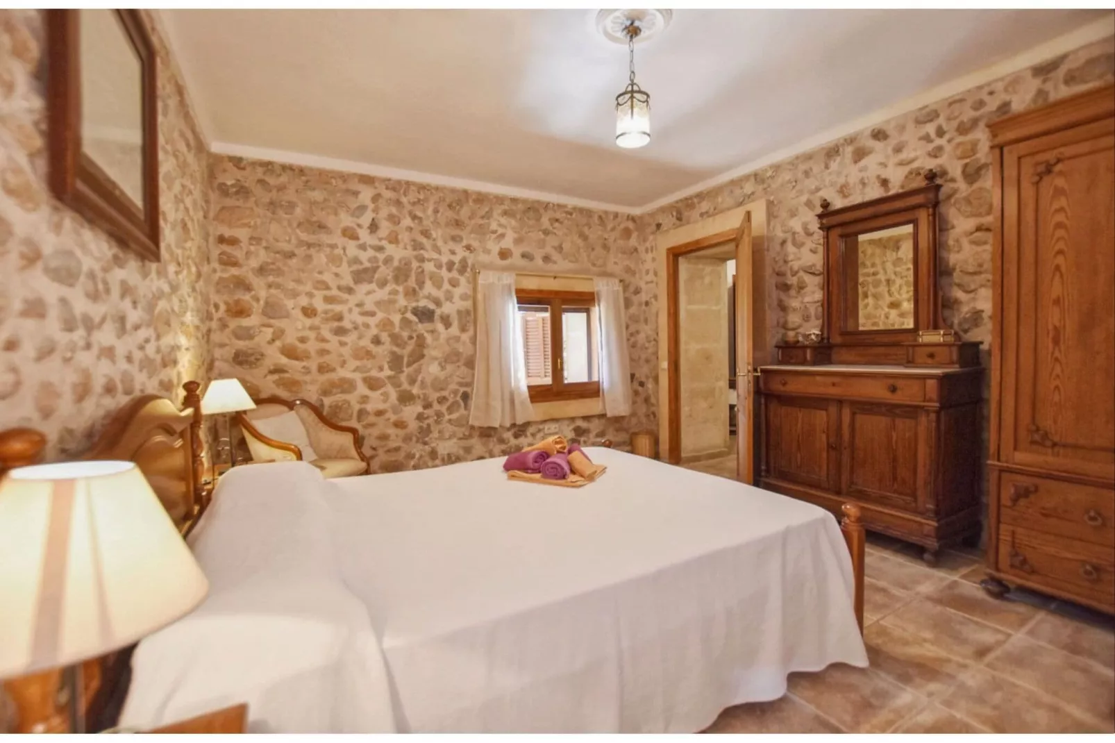 Nyany-Bedroom