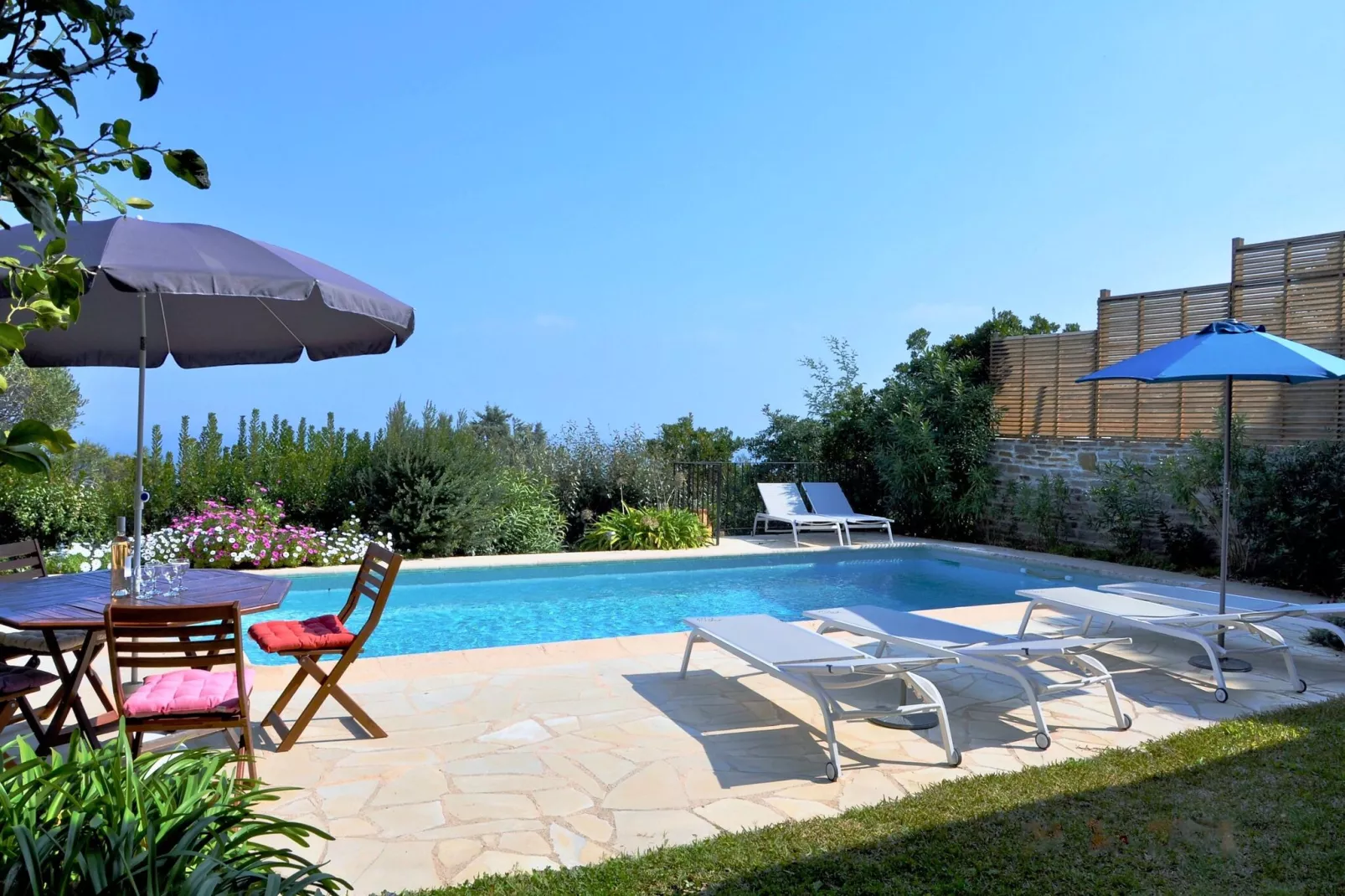 Villa avec piscine vue mer et proche plage à Bormes les Mimosas-Pool
