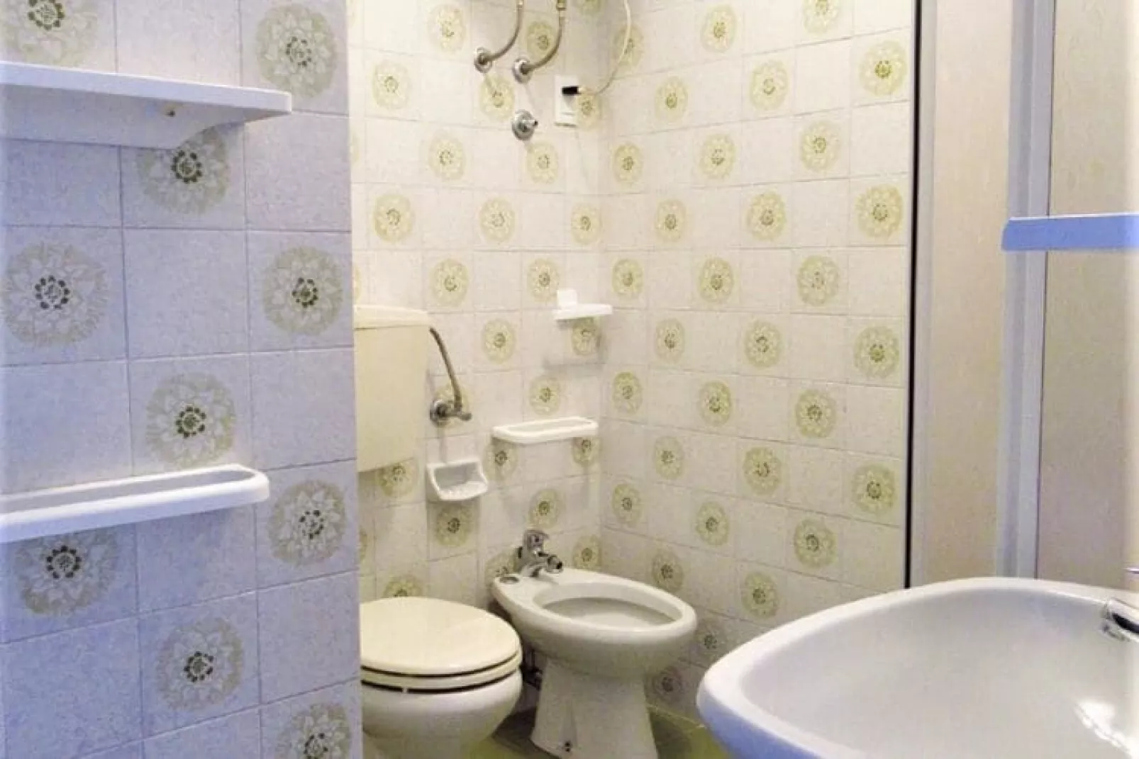 Cutter A9-Bathroom